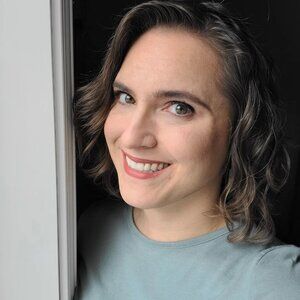 Meet your Posher, Aly